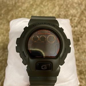 NIB Casio Baby G G shock watch